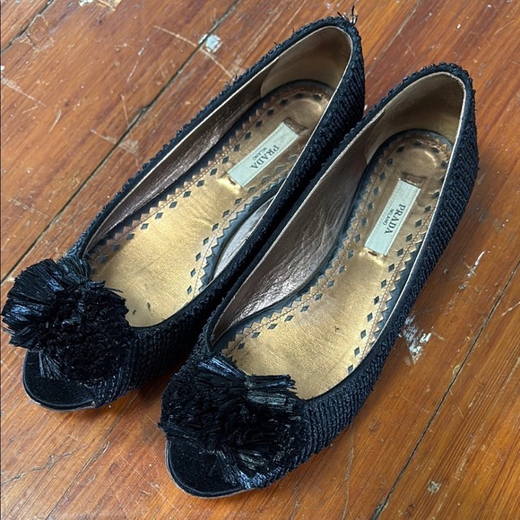 Prada Black Flats Rosette Straw Leather Kitten Heal Peep Toe Size 36 5.5 - Picture 1 of 5